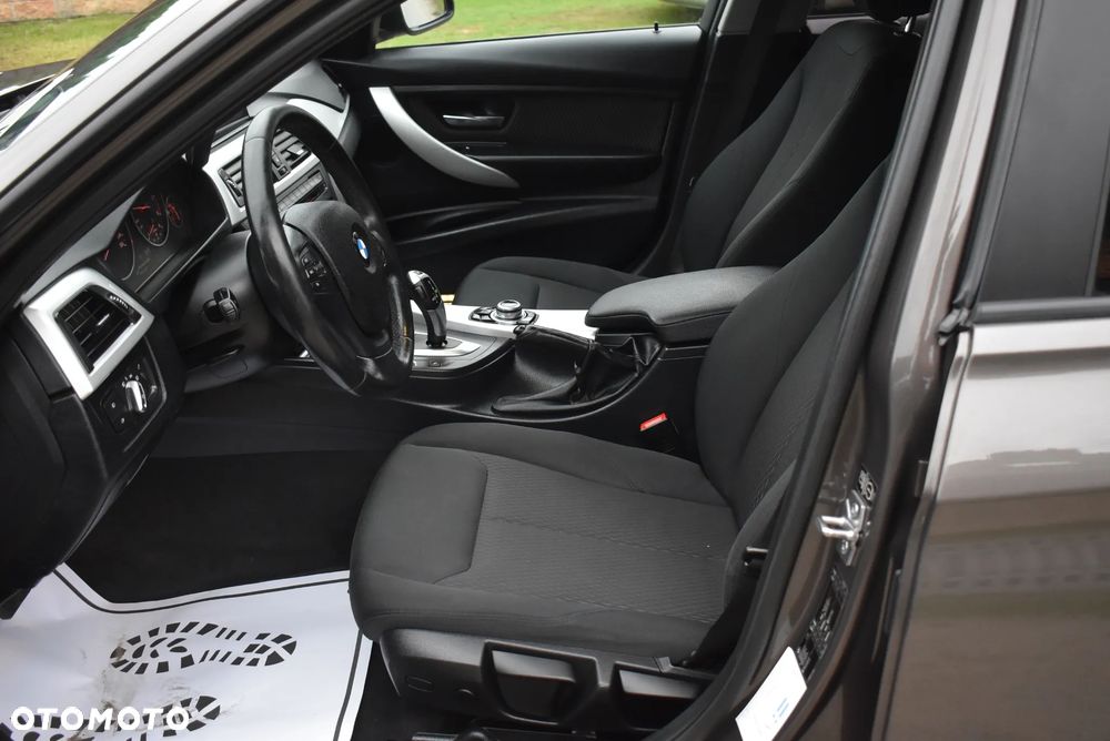BMW Seria 3 - 22