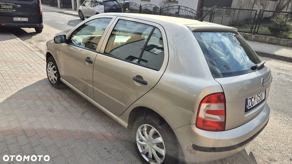 Skoda Fabia 1.4 16V Ambiente - 5