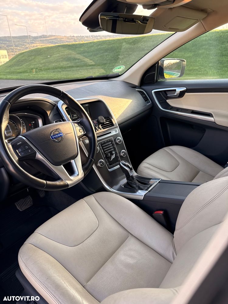 VOLVO XC60 2015 — imagine 7