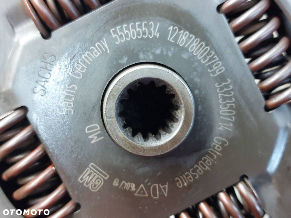 SPRZĘGŁO TARCZA + DOCISK ŁOŻYSKO CORSA D 1.2 16V 55565534 55568083 9126238 - 3