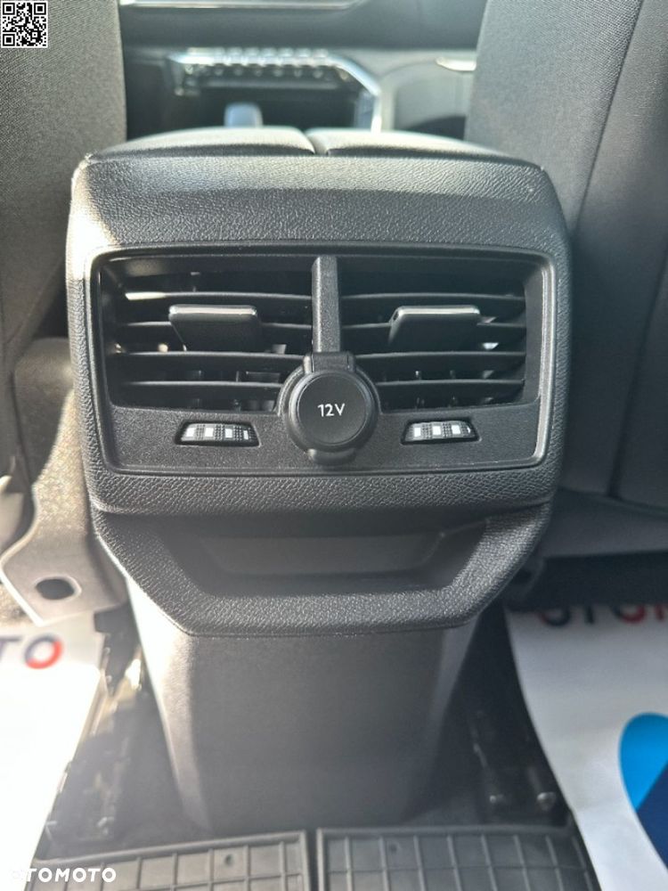 Peugeot 3008 BlueHDi 130 Stop & Start EAT8 Allure - 22