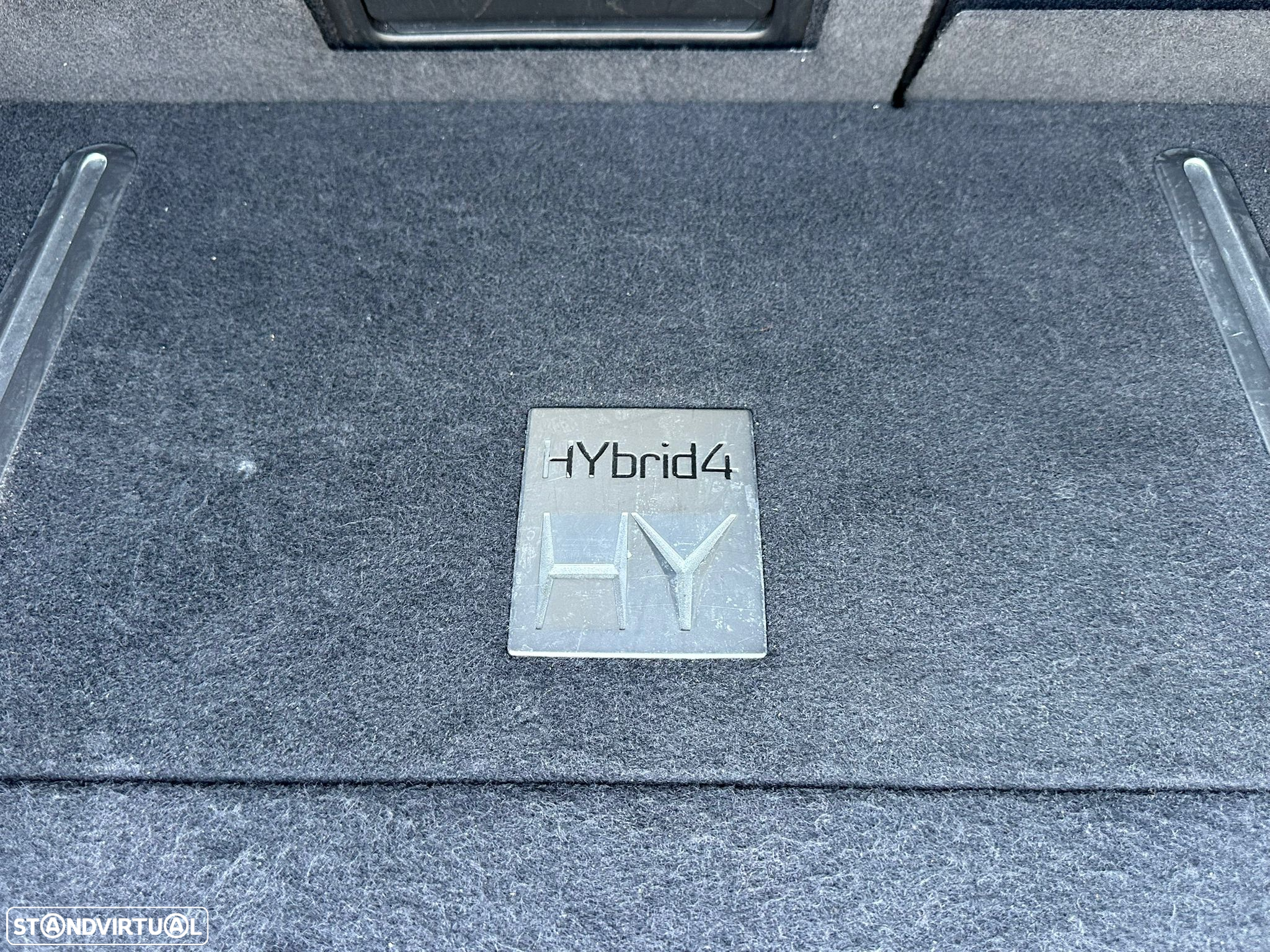 Peugeot 3008 2.0 HDi Hybrid4 - 18