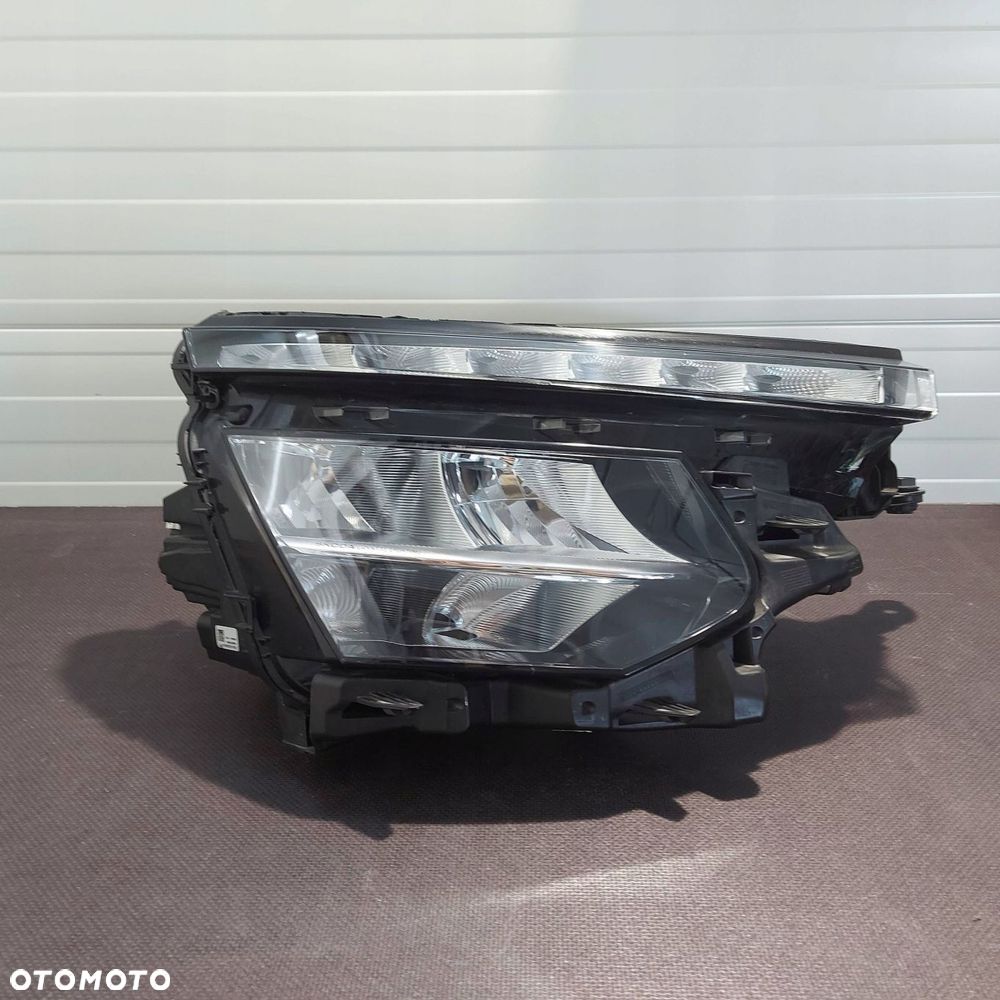 skoda kamiq lift full led przód strona prawa 655941016b - 1