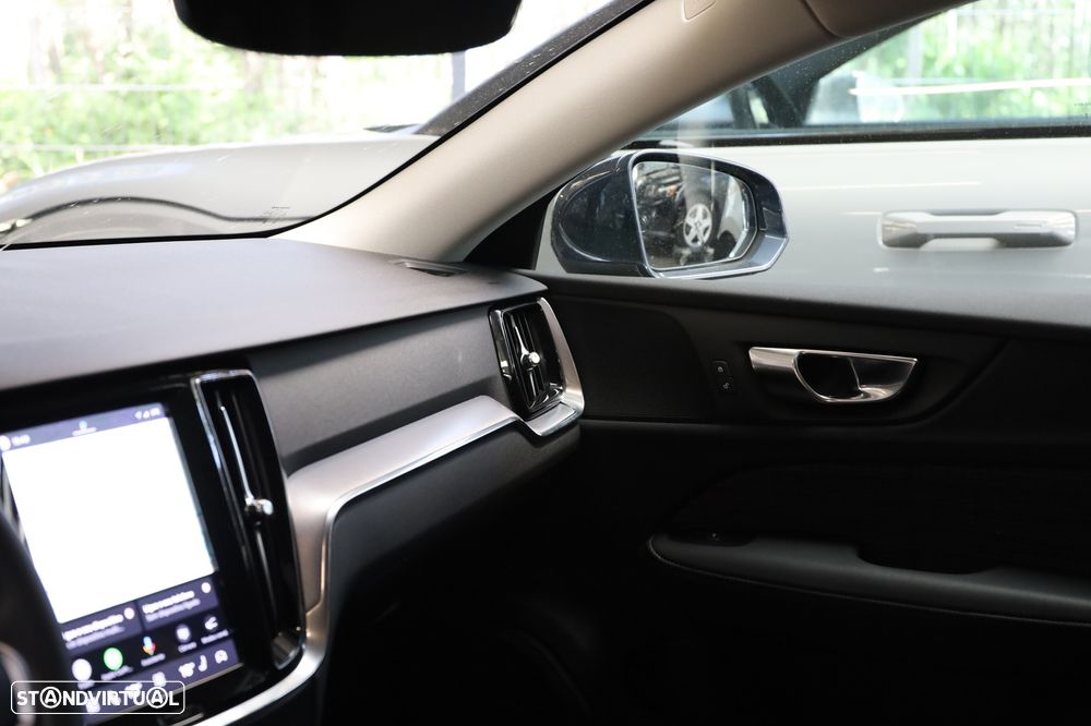 Volvo V60 2.0 T6 AWD TE Core - 14