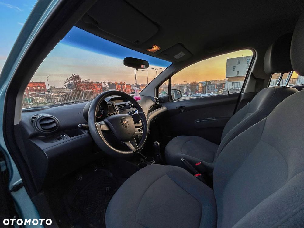 Chevrolet Spark 1.0 Base - 6