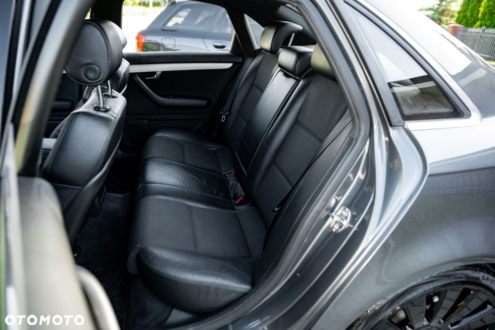 Audi A4 Limousine 1.8 T quattro - 19