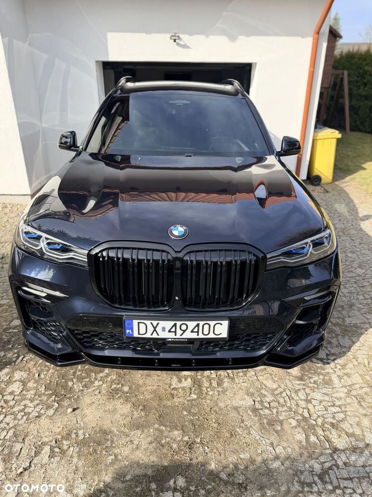 BMW X7 M50i - 2