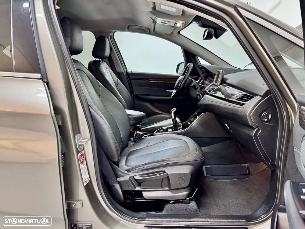 BMW 218 Active Tourer d Line Luxury - 51