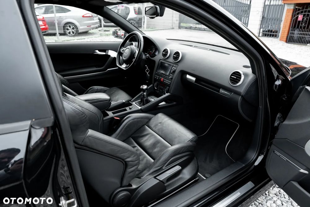 Audi S3 2.0T FSI Quattro - 23
