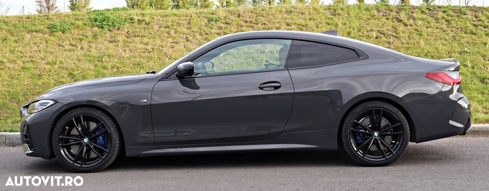 BMW M4 M440i xDrive - 8