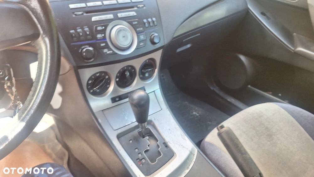 Mazda 3 2.0 Exclusive + - 3