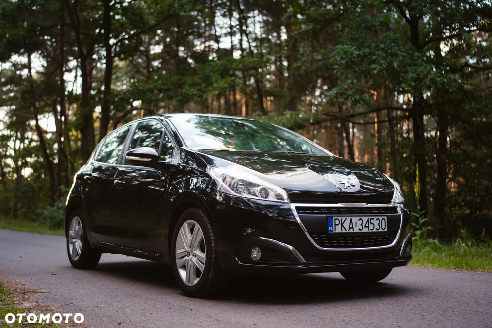 Peugeot 208 PureTech 82 Start & Stop Allure - 8