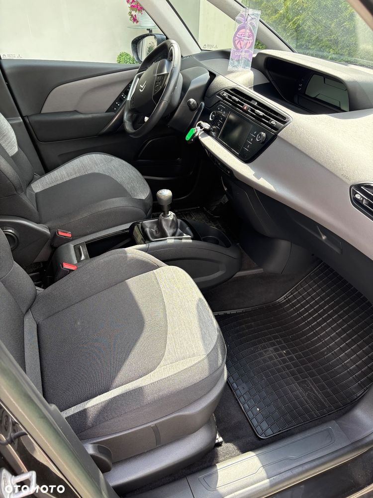 Citroën C4 1.6 HDi FAP Confort - 24