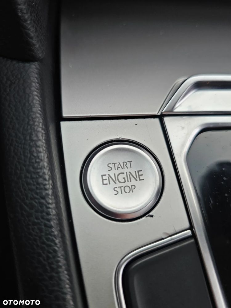 Volkswagen Passat 2.0 TDI BMT Comfortline DSG - 22