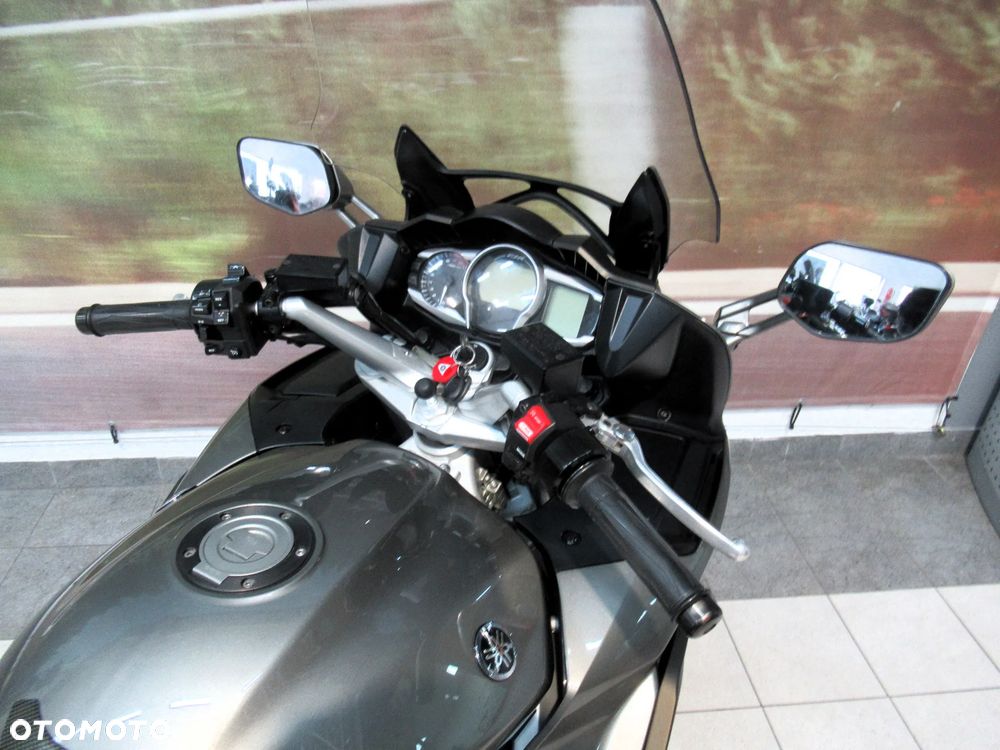Yamaha FJR - 20