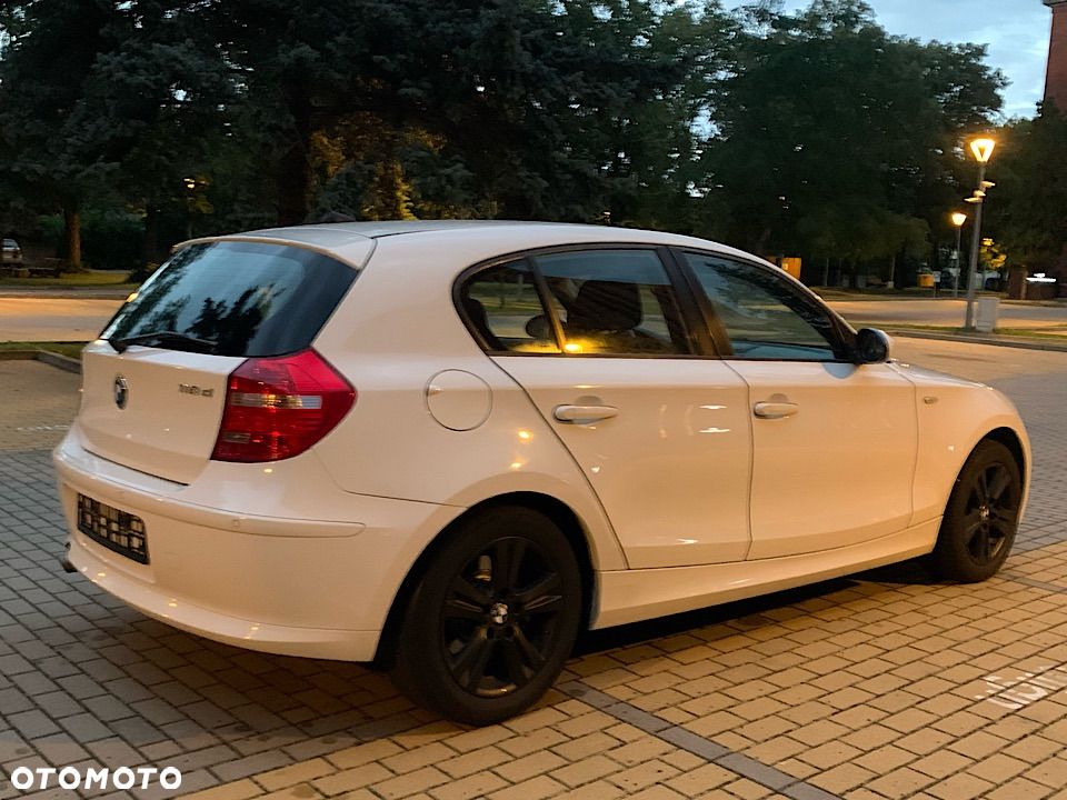 BMW Seria 1 - 16