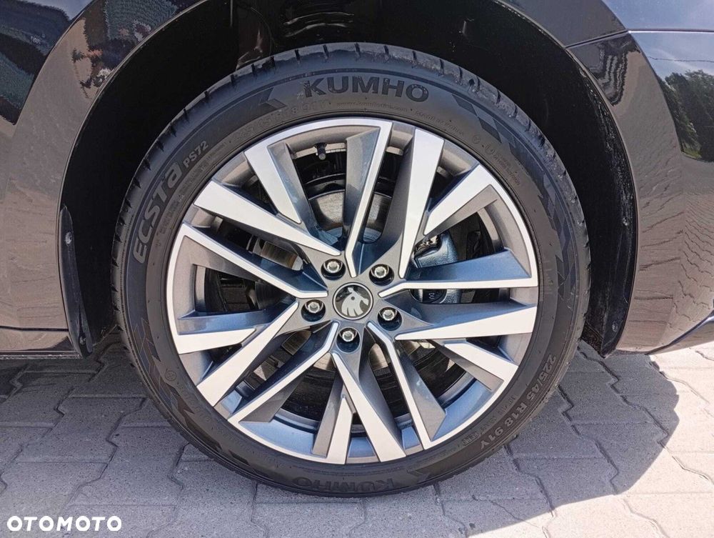 Skoda Octavia 1.5 TSI mHEV Sportline DSG - 28