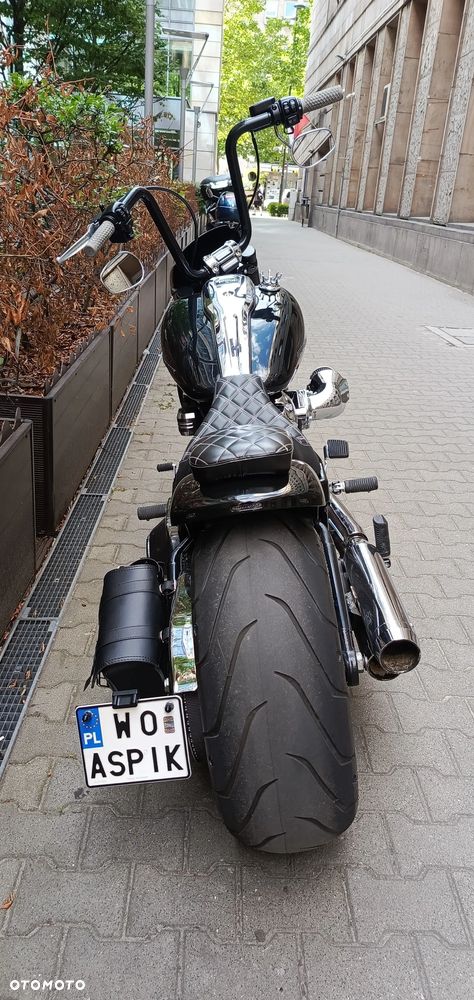 Harley-Davidson Softail Breakout - 5