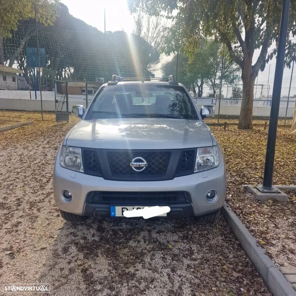 Nissan Navara 2.5 dCi CD SE AT 4WD - 7