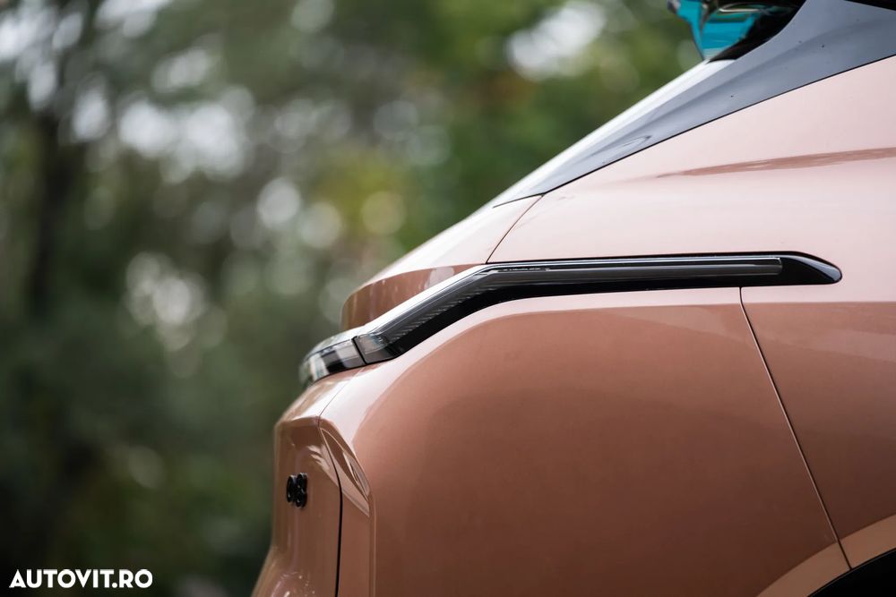 Lynk&Co 08 - 17