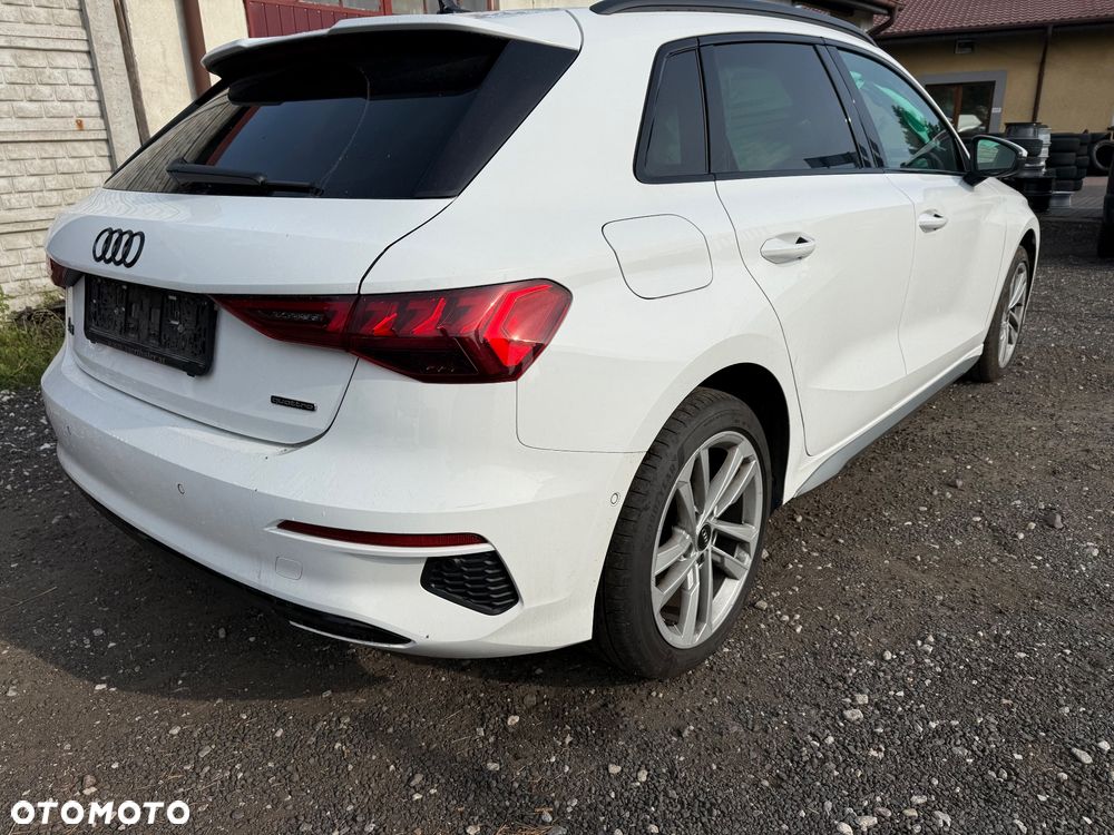 Audi A3 Sportback - 3
