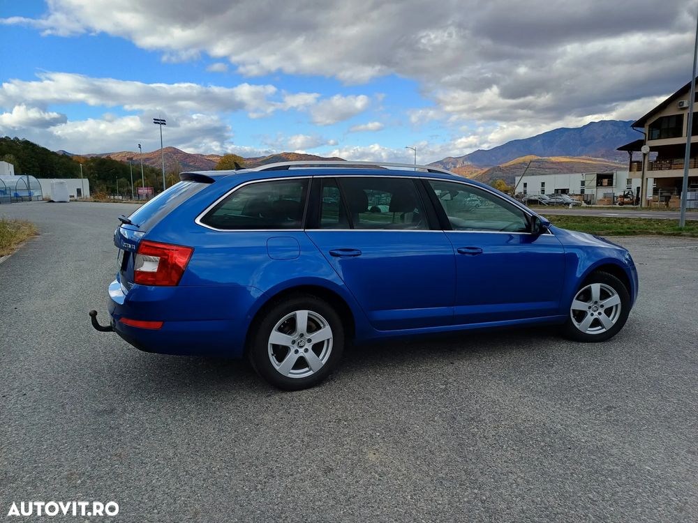 Skoda Octavia 2.0 TDI STYLE - 4