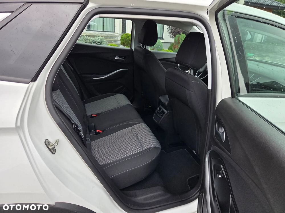 Opel Grandland X 1.5 D Start/Stop Business Edition - 26