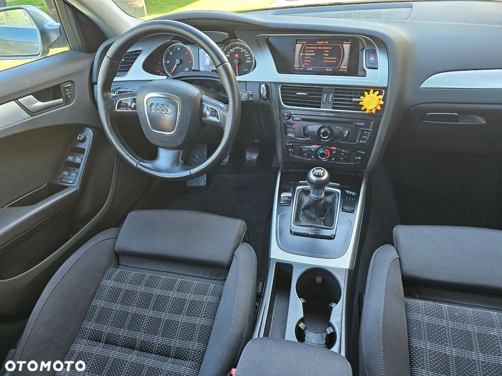 Audi A4 Avant - 9
