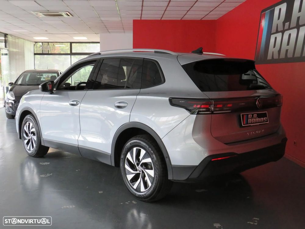 VW Tiguan 2.0 TDI Urban DSG - 8