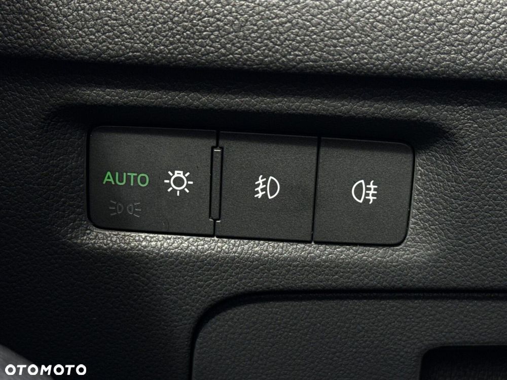 Skoda Octavia 1.5 TSI ACT Ambition - 23