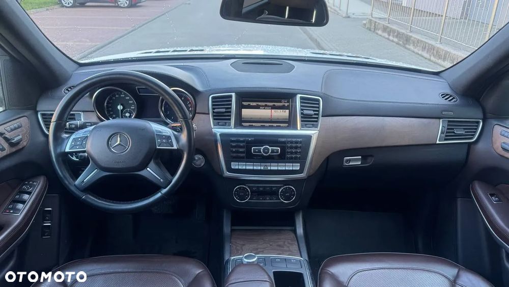 Mercedes-Benz GL 500 4Matic (BlueEFFICIENCY) 7G-TRONIC - 18