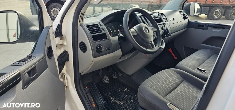 Volkswagen Transporter - 14