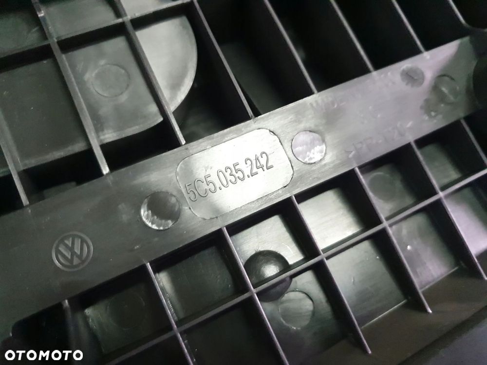 SUBWOOFER GŁOŚNIK PRAWY TYŁ VW BEETLE 5C 5C5035242 - 5