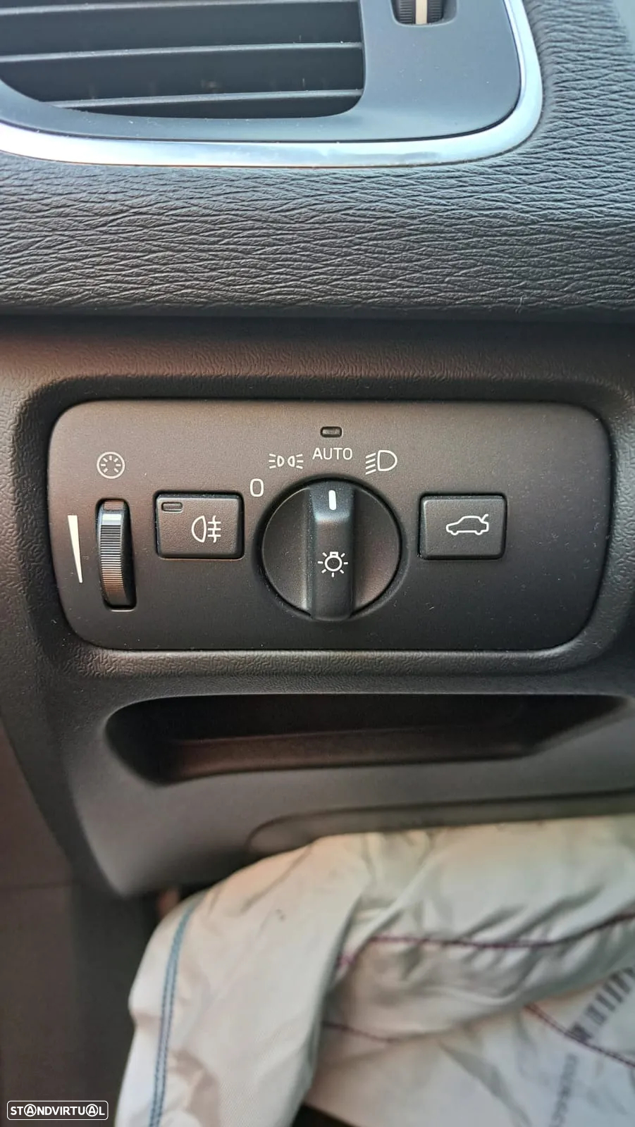 VOLVO V40 D2 2.0 DIESEL PARA PEÇAS - 17