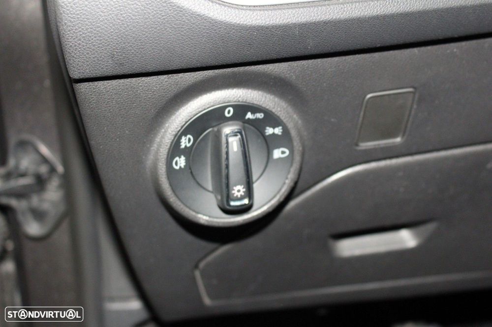 SEAT Leon ST 1.6 TDI Style S/S - 12