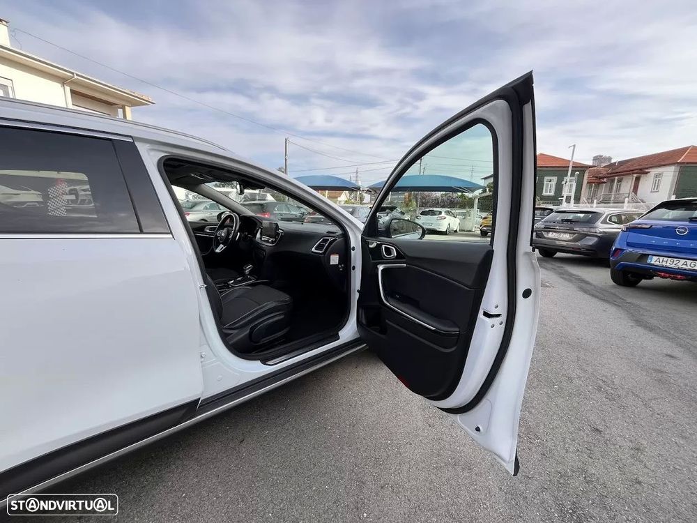 Kia XCeed 1.6 GDi PHEV Drive - 16