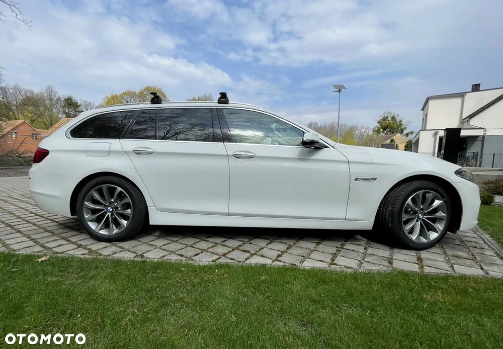 BMW Seria 5 520d xDrive Luxury Line - 1