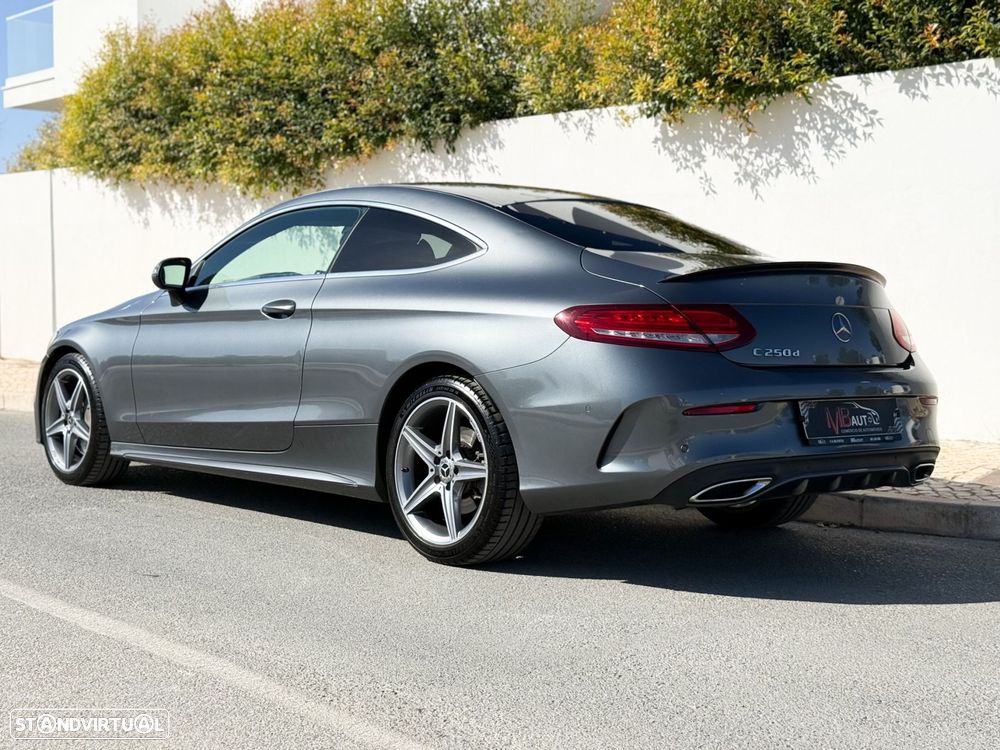 Mercedes-Benz C 250 - 10