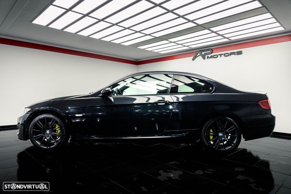 BMW 320 d Coupe Edição M - 2
