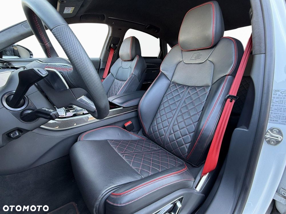 Audi S8 TFSI mHEV Quattro Tiptr - 16