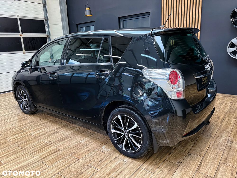 Toyota Verso 1.8 Prestige 7os - 13