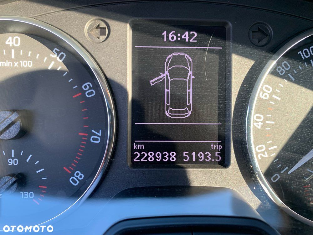 Skoda RAPID Spb 1.2 TSI Elegance - 5