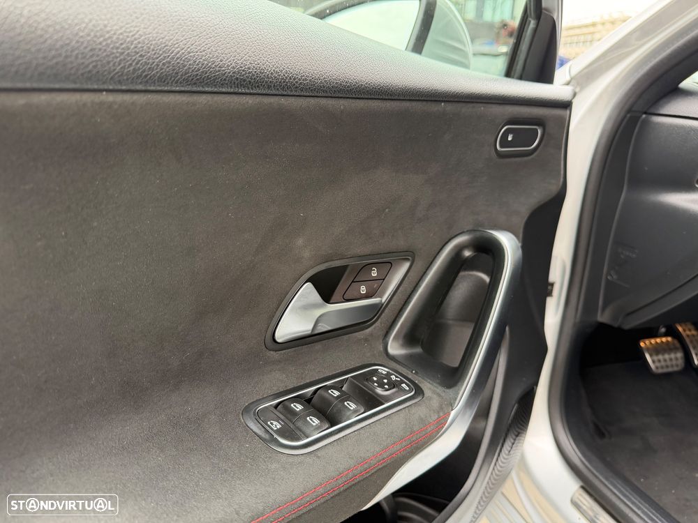 Mercedes-Benz A 180 d 7G-DCT AMG Line - 14