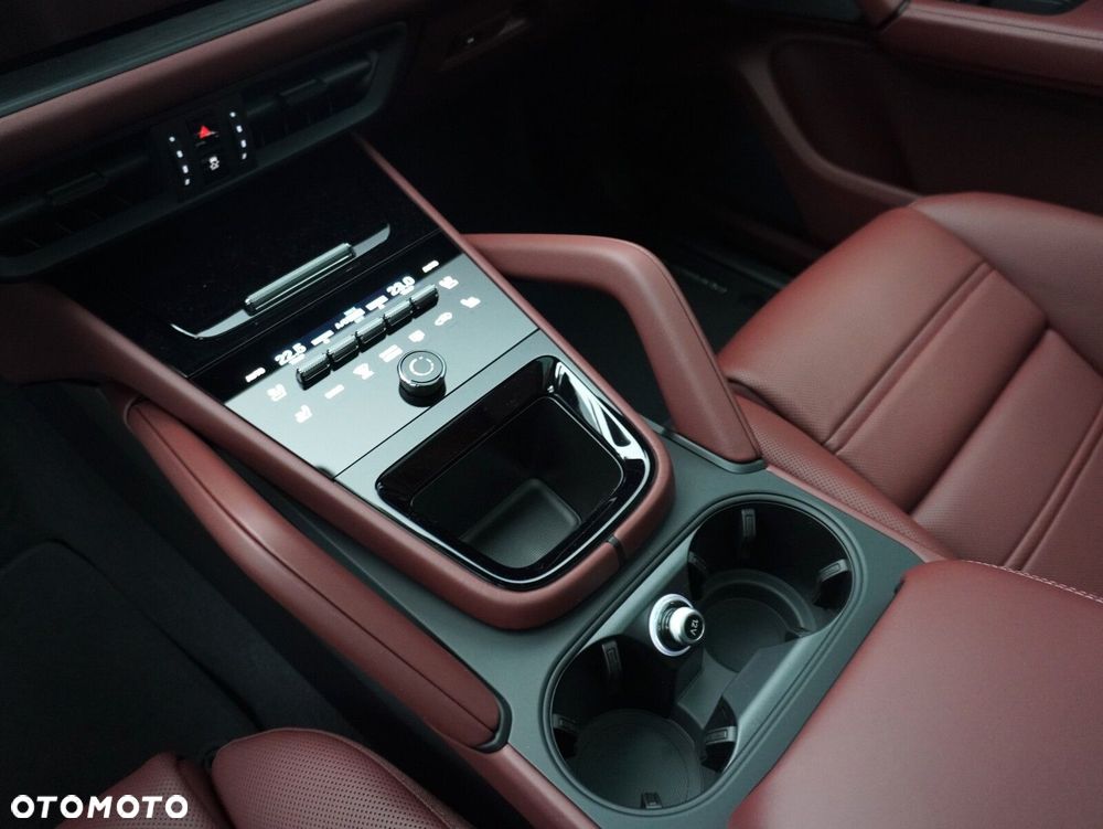 Porsche Cayenne Black Edition - 27