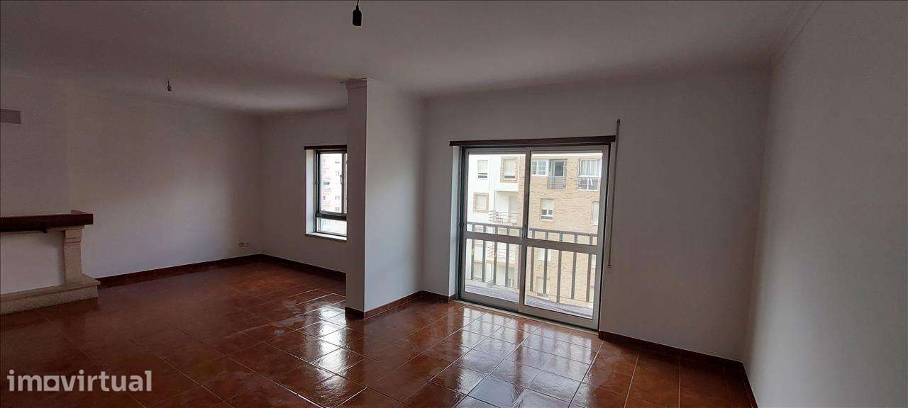 Apartamento em Alenquer, Carregado - Grande imagem: 2/14