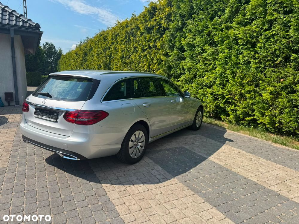 Mercedes-Benz Klasa C 200 9G-TRONIC - 9