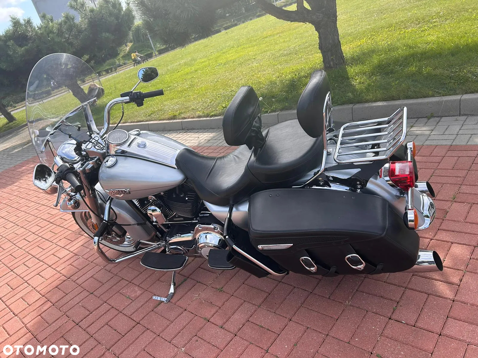 Harley-Davidson Touring Road King - 10