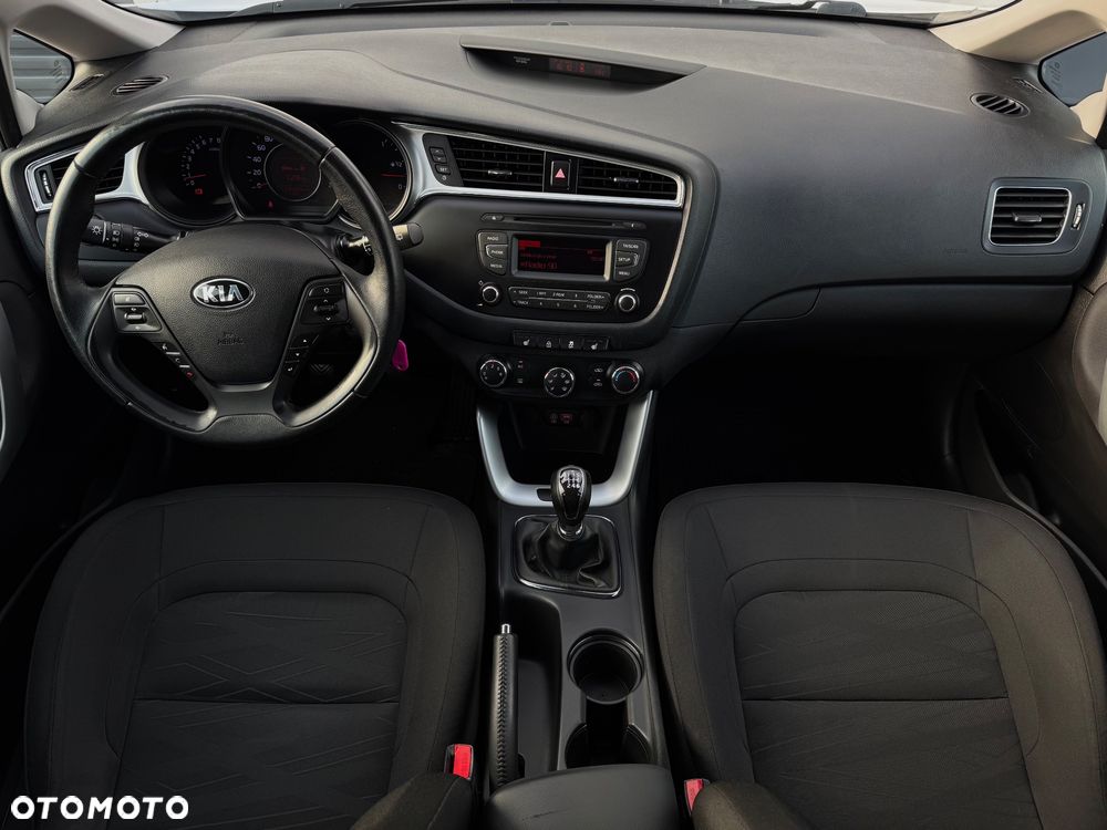 Kia Ceed 1.6 GDI Edition 7 - 8