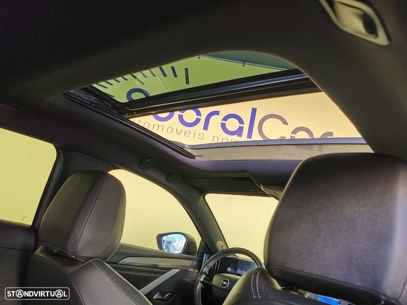 Opel Astra Sports Tourer 1.2 T GS — fotografia 10