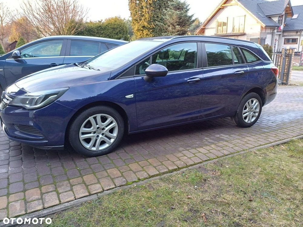 Opel Astra 1.6 CDTI Enjoy - 4